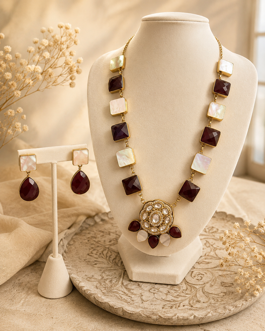 The Muse Necklace Set