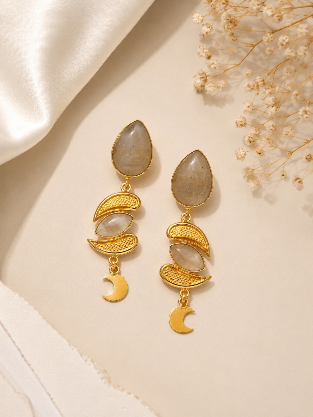 Ivory Mist Earrings