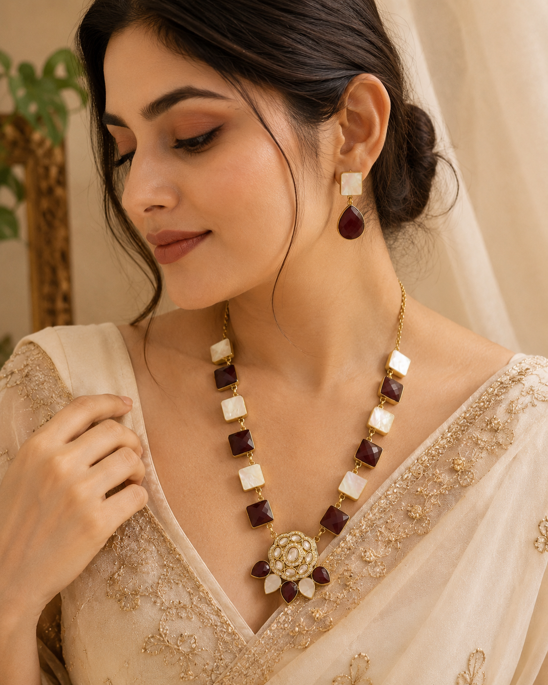 The Muse Necklace Set