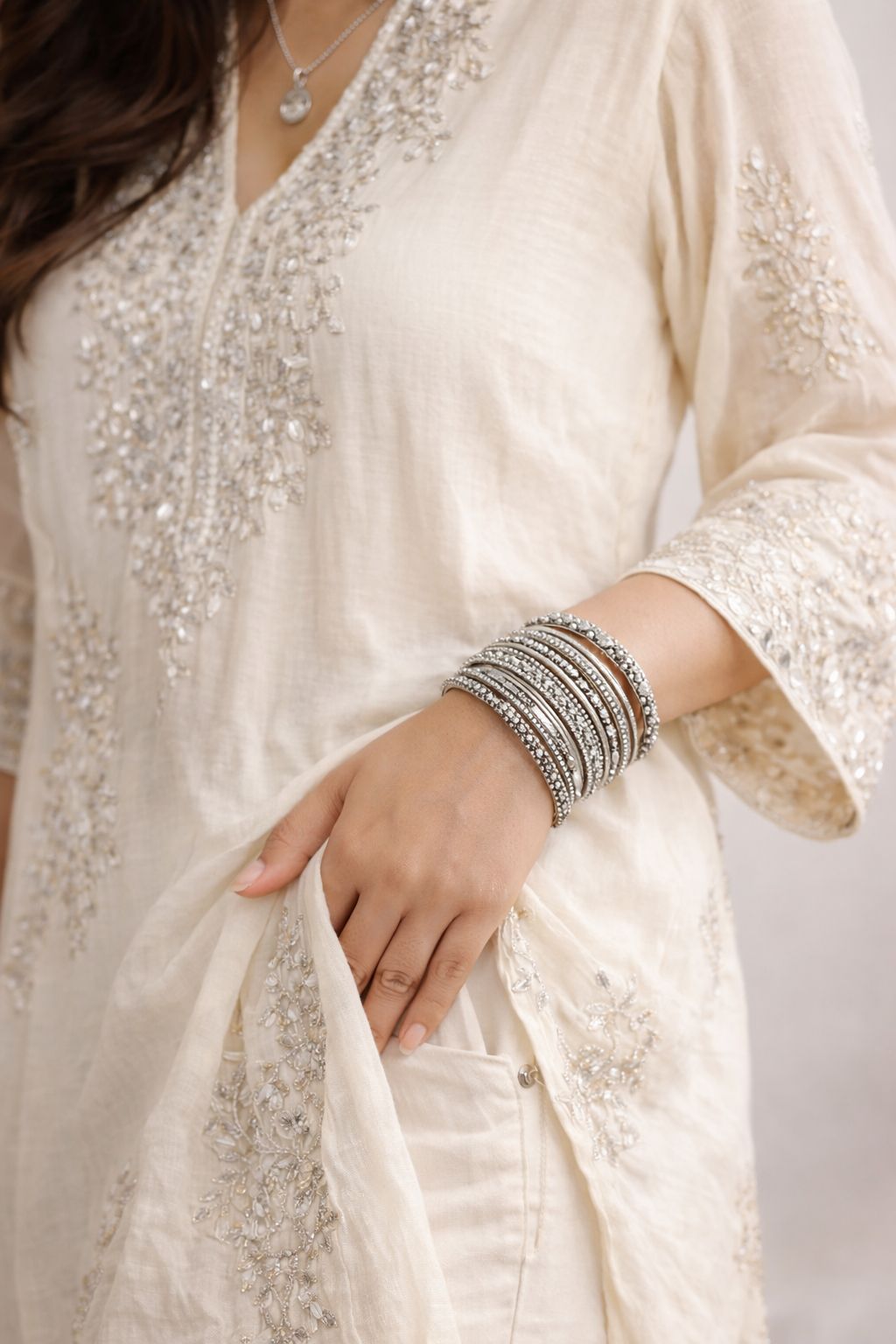 Sunehri Swirl Silver Stack Bangles